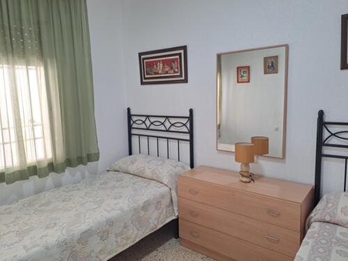 Alquiler apartamentos Peñiscola | Agencia Beltran | Apartamentos Peñiscola |  ref. 012- La Paz | Dormitorio doble