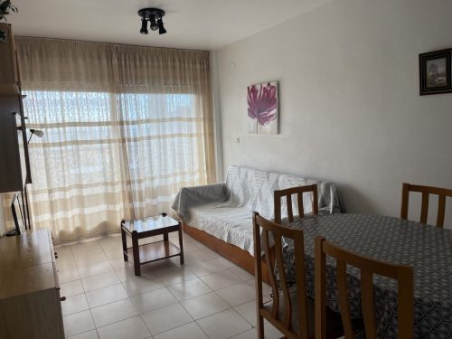 Ref. 451- La volta | Agencia Beltrán | Alquiler apartamentos | Apartamento 2 habitaciones | Parking privado | Comedor