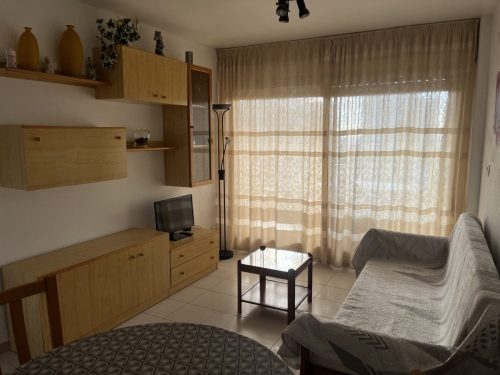 Ref. 451- La volta | Agencia Beltrán | Alquiler apartamentos | Apartamento 2 habitaciones | Parking privado | Comedor