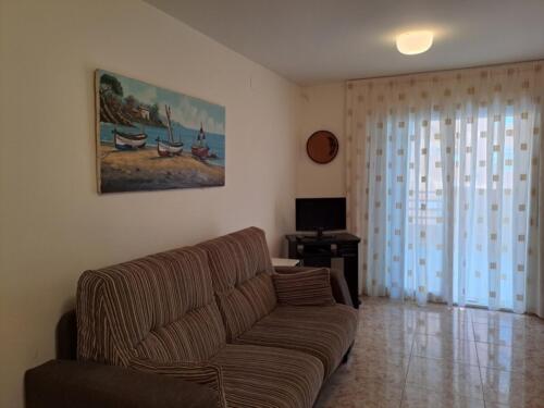 Ref. 456- Europeñíscola | Apartamento 1ª línea de playa | Piscina | Parking privado | Salón con sofá-cama