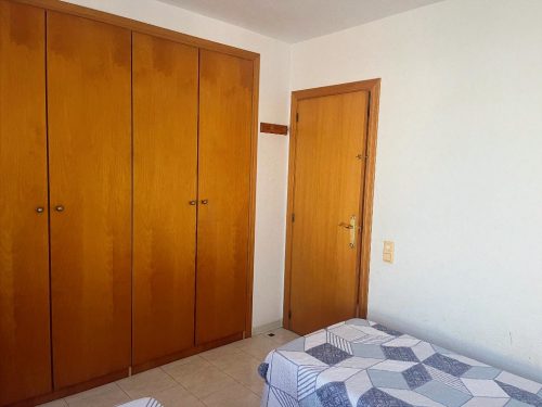 Alquiler apartamentos | Agencia Beltrán | Ref. 461- Residencial Mediterráneo | Piscinas y tenis | Habitación doble armario