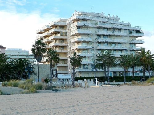 Alquiler apartamentos | Agencia Beltrán | Ref. 461- Residencial Mediterráneo | Piscinas y tenis | Primera línea