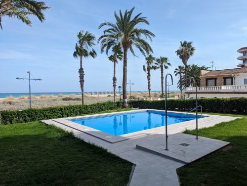 Alquiler apartamentos | Agencia Beltrán | Ref. 461- Residencial Mediterráneo | Piscinas y tenis | Primera línea