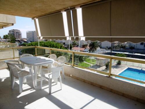 Alquiler apartamentos | Agencia Beltrán | Ref. 462- Residencial Mediterráneo | Piscinas y tenis | Amplia terraza con toldo