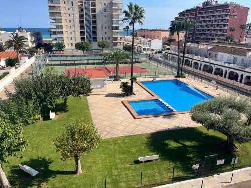 Alquiler apartamentos | Agencia Beltrán | Ref. 463- Residencial Mediterráneo | Piscinas y tenis | Terraza grande