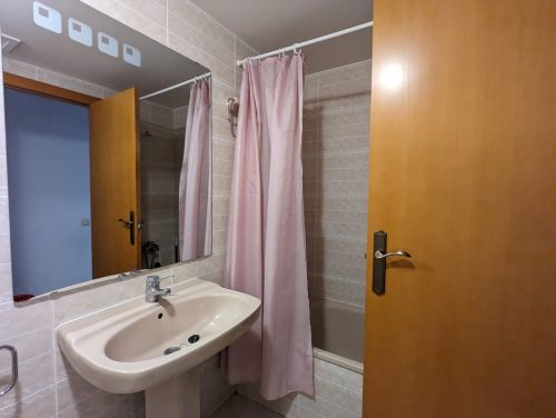 Alquiler apartamentos | Agencia Beltrán | Ref. 463- Residencial Mediterráneo | Piscinas y tenis | Terraza grande