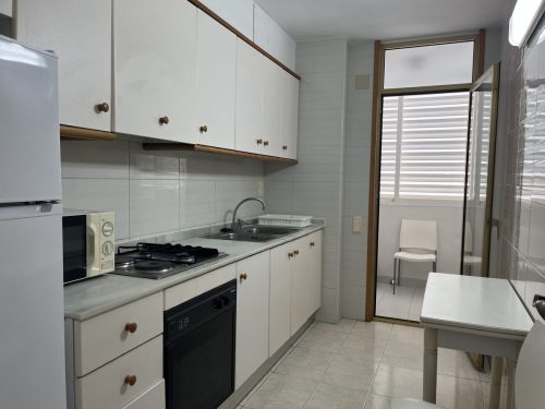 Alquiler apartamentos | Agencia Beltrán | Ref. 463- Residencial Mediterráneo | Piscinas y tenis | Cocina