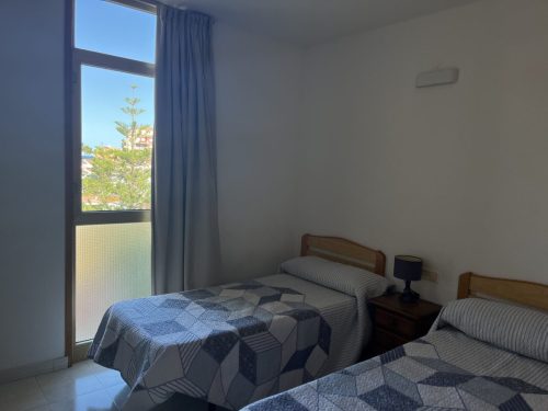 Alquiler apartamentos | Agencia Beltrán | Ref. 463- Residencial Mediterráneo | Piscinas y tenis | Habitación doble