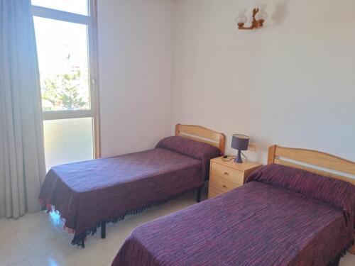 Alquiler apartamentos | Agencia Beltrán | Ref. 463- Residencial Mediterráneo | Piscinas y tenis | Habitación doble