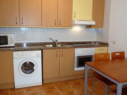 Alquiler apartamentos | Agencia Beltrán | Ref. 470- Barra mundi | Piscina y parking | Primera línea | Cocina