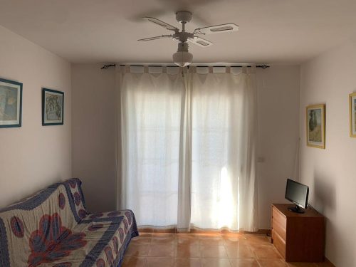Alquiler apartamentos | Agencia Beltrán | Ref. 470- Barramundi | Piscina y parking | Primera línea | Salón