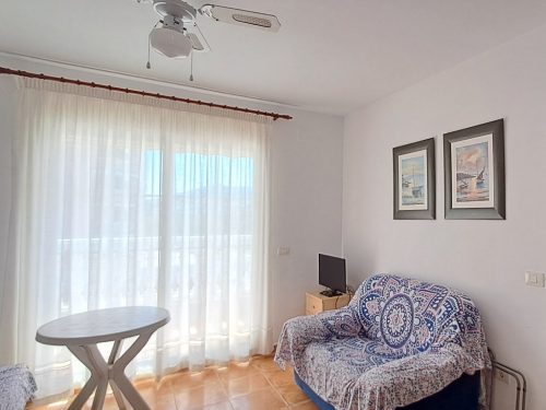 Alquiler apartamentos | Agencia Beltrán | Ref. 471- Barramundi | Piscina y parking | Primera línea directa de playa