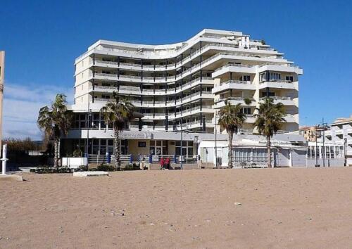 Alquiler apartamentos | Agencia Beltrán | Ref. 474- Picasso | Piscina y parking | Primera línea