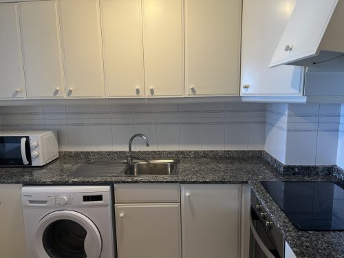 Alquiler apartamentos | Agencia Beltrán | Ref. 474- Picasso | Piscina y parking | Primera línea | Cocina