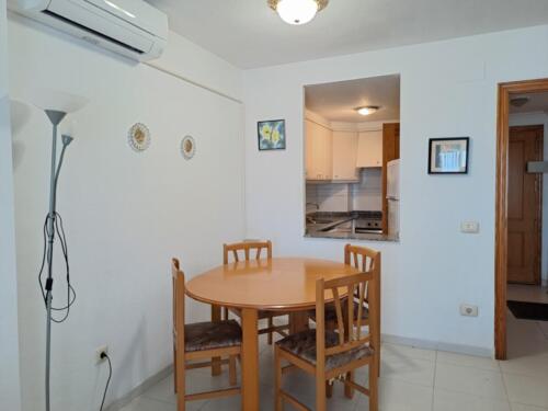 Alquiler apartamentos | Agencia Beltrán | Ref. 474- Picasso | Piscina y parking | Primera línea | Comedor cocina