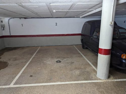 Alquiler apartamentos | Agencia Beltrán | Ref. 476- Picasso | Piscina y parking | Primera línea | Parking privado