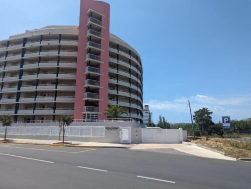 Alquiler apartamentos | Agencia Beltrán | Ref. 474- Picasso | Piscina y parking | Primera línea