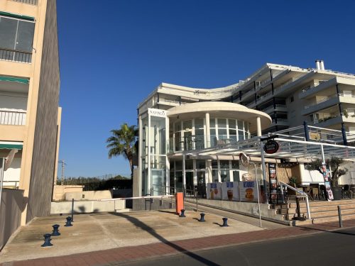 Alquiler apartamentos | Agencia Beltrán | Ref. 476- Picasso | Piscina y parking | Primera línea