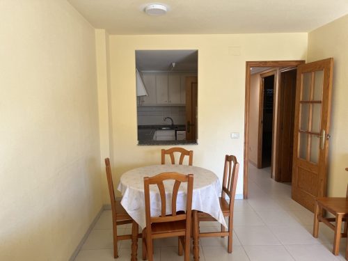 Alquiler apartamentos | Agencia Beltrán | Ref. 476- Picasso | Piscina y parking | Primera línea | Salón 