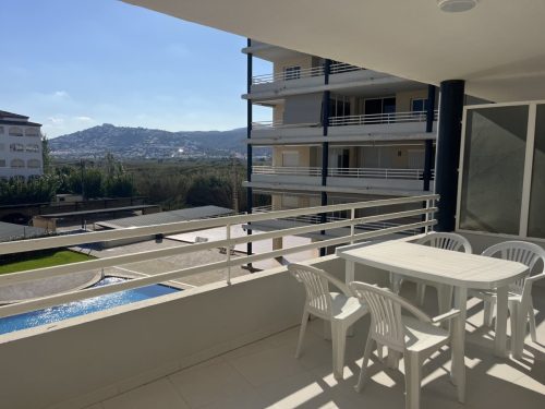 Alquiler apartamentos | Agencia Beltrán | Ref. 476- Picasso | Piscina y parking | Primera línea | Terraza