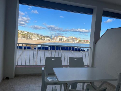 Alquiler apartamentos | Agencia Beltrán | Apartamentos Marcelino | Ref. 501 | Centro | Primera línea de playa | Terraza vistas al mar