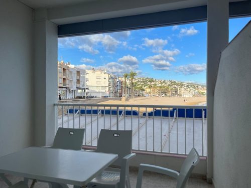 Alquiler apartamentos | Agencia Beltrán | Apartamentos Marcelino | Ref. 501 | Centro | Primera línea de playa | Terraza vistas al mar-