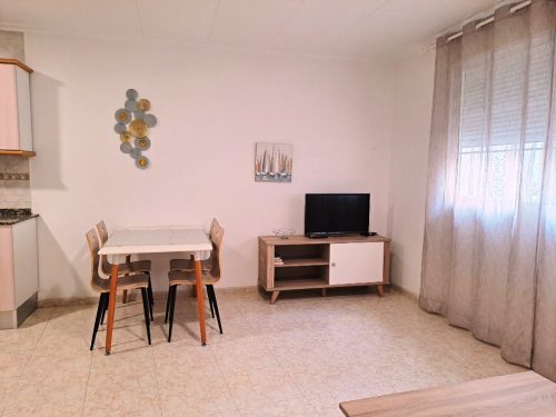 Alquiler apartamentos | Agencia Beltrán | Apartamentos Marcelino | Ref. 502 | Centro | Primera línea de playa | Comedor