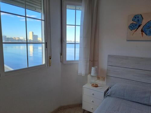 Alquiler apartamentos | Agencia Beltrán | Apartamentos Marcelino | Ref. 502 | Centro | Vista al mar desde la habitación