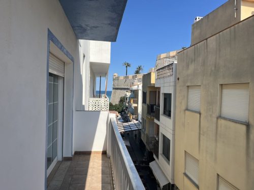 Alquiler apartamentos | Agencia Beltrán | Apartamentos Marcelino | Ref. 504 | Centro | Primera línea de playa | Balcón