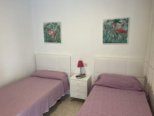 Alquiler apartamentos | Agencia Beltrán | Apartamentos Marcelino | Ref. 504 | Centro | Primera línea de playa | Habitación doble