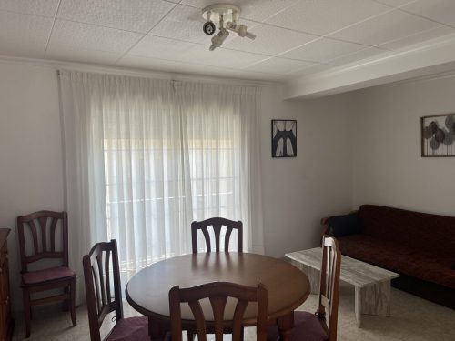 Alquiler apartamentos | Agencia Beltrán | Apartamentos Marcelino | Ref. 504 | Centro | Primera línea de playa | Salón con sofá cama