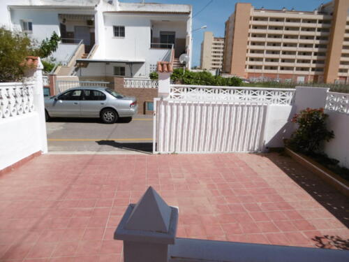 Alquiler alojamientos | Agencia Beltrán | Bungalows | Ref. 516- Peñismar 1 | 3 piscinas, tenis y paddle | Adosados | Parking