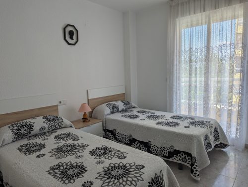 Apartamentos Peñiscola | Agencia Beltrán | Avenida Papa Luna | Ref. 556- La Romana | Piscina | Terraza equipada