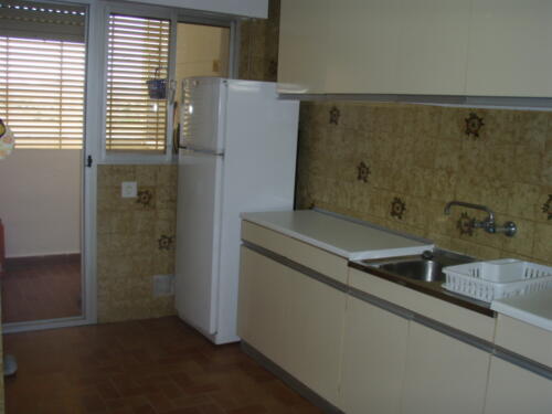 Agencia Beltrán | Alquiler apartamentos | Alojamientos Peñiscola | Ref. 567- Playa dorada | Cocina con galería