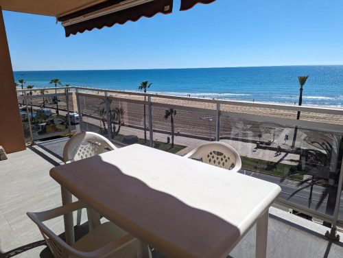 Apartamentos Peñiscola | Alquiler | Agencia Beltrán | Ref. 569- Playa dorada | Primera linea de playa