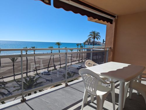 Apartamentos Peñiscola | Alquiler | Agencia Beltrán | Ref. 569- Playa dorada | Primera linea de playa
