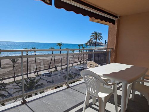 Apartamentos Peñiscola | Alquiler | Agencia Beltrán | Ref. 569- Playa dorada | Primera linea de playa