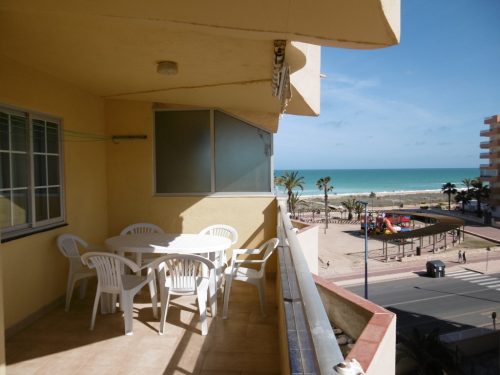 Agencia Beltrán | Alquiler apartamentos | Peñiscola Azahar | Ref. 585 | Urbanización con piscina | Primera linea de playa