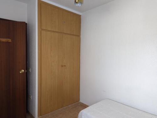 Alquiler apartamentos | Agencia Beltrán | Peñiscola azahar | Ref. 587 | Urbanización con piscina | Habitación doble