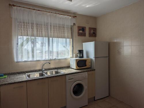 Alquiler apartamentos | Agencia Beltrán | Peñiscola azahar | Ref. 587 | Urbanización con piscina | Cocina