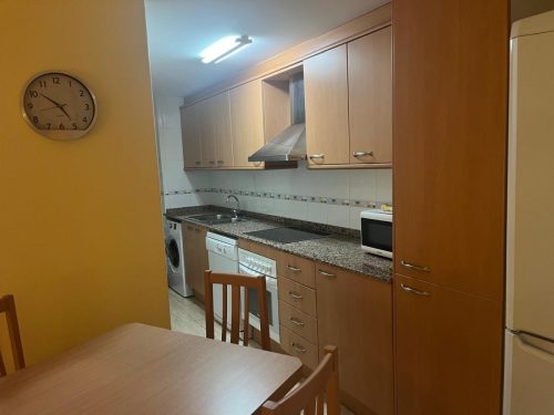 Ref. 721 | Apartamento Marina Park | Benicarló | Terraza a la plaza ajardinada | Piscina en urbanización | Cocina completa