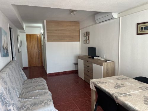 Alquiler apartamentos | Agencia Beltrán | Peñiscola playa ref. 816 | Urbanización con piscina | Centro de Peñiscola | Salón