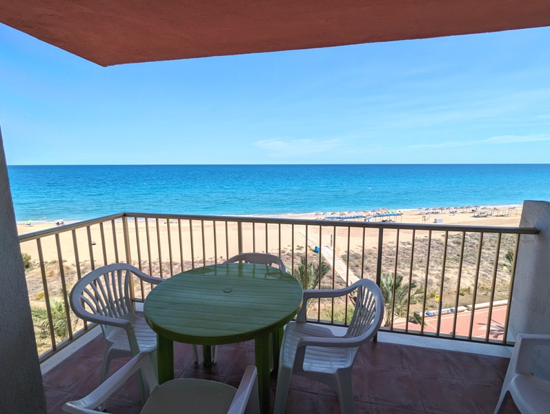 Alquiler apartamentos | Agencia Beltran | Ref. 822- Peñiscola 1 | Primera linea de playa | Vistas al mar