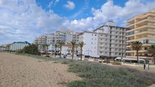 Alquiler apartamentos | Agencia Beltrán | Ref. 829- Peñíscola 1 | Primera línea de playa | Fachada