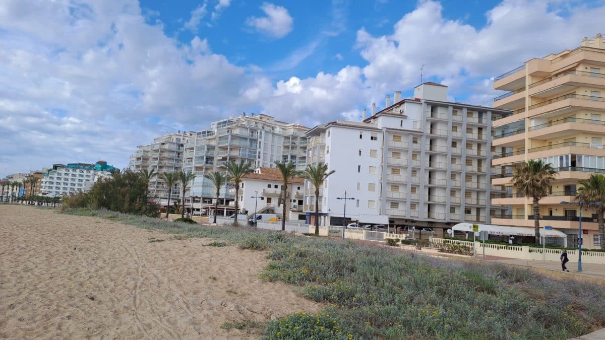 Alquiler apartamentos | Agencia Beltrán | Ref. 829- Peñíscola 1 | Primera línea de playa | Fachada