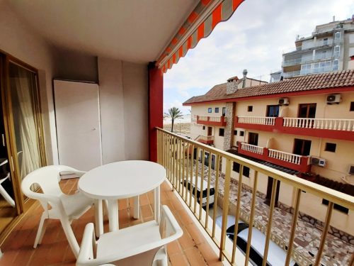 Alquiler apartamentos | Agencia Beltrán | Ref. 829- Peñíscola 1 | Primera línea de playa | Terraza
