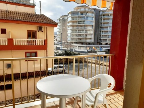 Alquiler apartamentos | Agencia Beltrán | Ref. 829- Peñíscola 1 | Primera línea de playa | Terraza